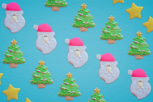 フリー写真画像『サンタとクリスマスツリーのアイシングクッキー』[ID:10658]