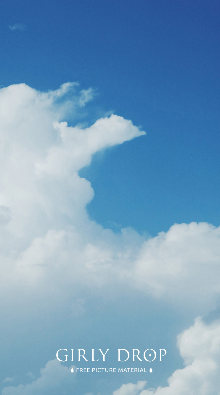 フリー写真画像『【おしゃれなiPhone壁紙】夏の日のキレイな青空と大きな入道雲』[ID:11591]