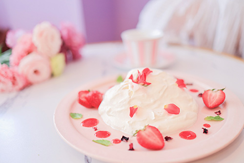 フリー写真画像『生クリームが天才的に美味しいショートケーキ』[ID:13149]