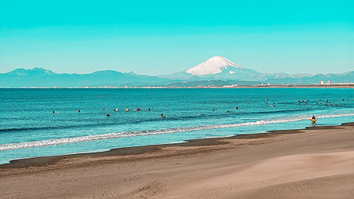 フリー写真画像『[横]海辺からの富士山』[ID:15335]